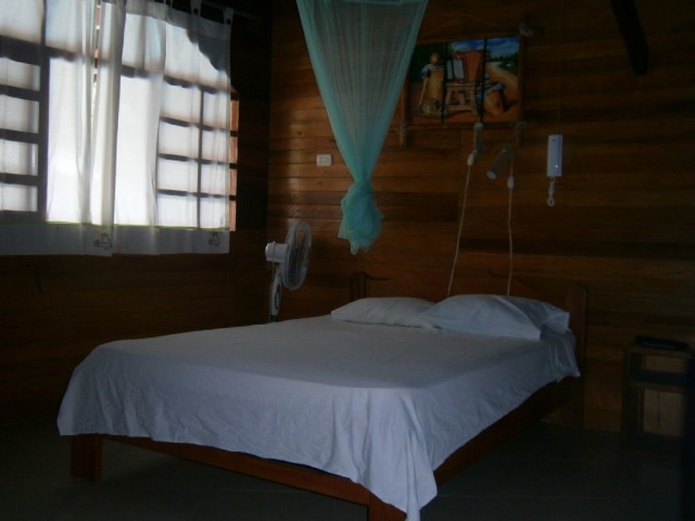 Madera Labrada Lodge Ecologico Tarapoto Ngoại thất bức ảnh